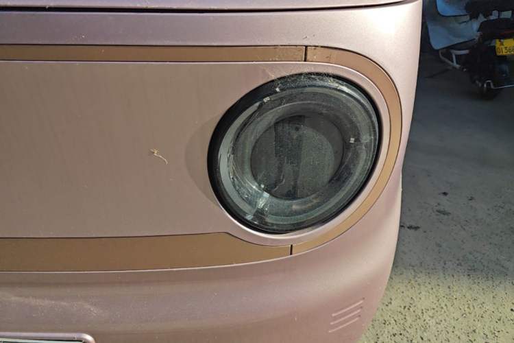 Used Geely Galaxy Panda 2024 Panda Mini 200km Endurance Bear Left Front Headlight