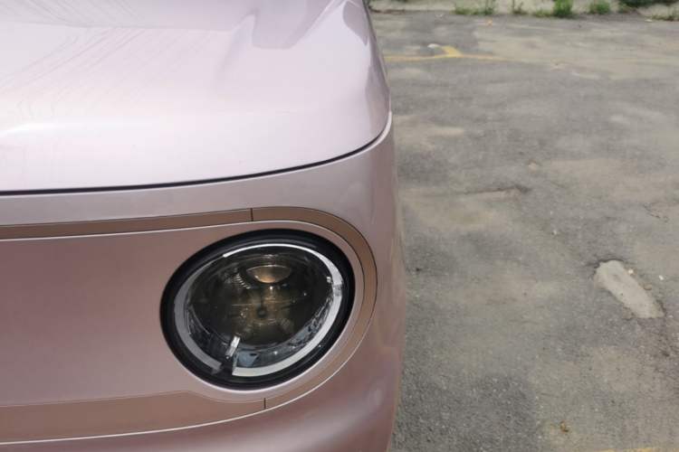 Used Geely Galaxy Panda 2024 Panda Mini 200km Endurance Bear Left Front Headlight