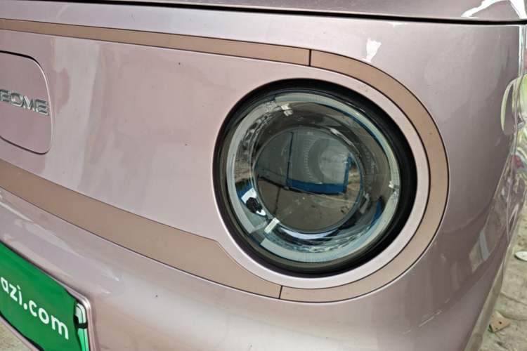 Used Geely Galaxy Panda 2024 Panda Mini 200km Endurance Bear Left Front Headlight