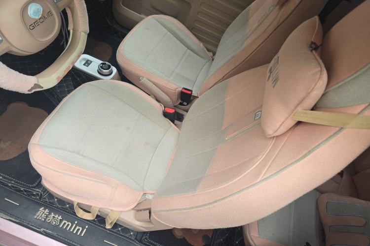 Used Geely Galaxy Panda 2024 Panda Mini 200km Endurance Bear Left Front Seat