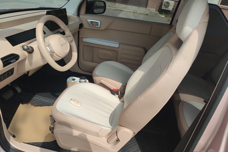 Used Geely Galaxy Panda 2024 Panda Mini 200km Endurance Bear Left Front Seat
