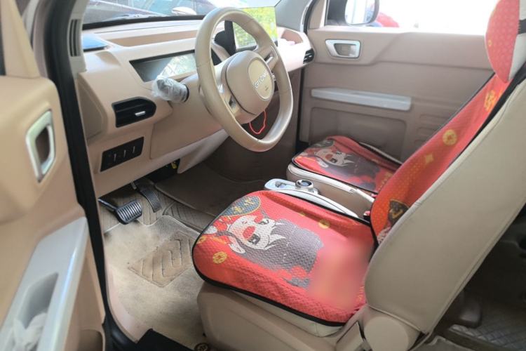 Used Geely Galaxy Panda 2024 Panda Mini 200km Endurance Bear Left Front Seat