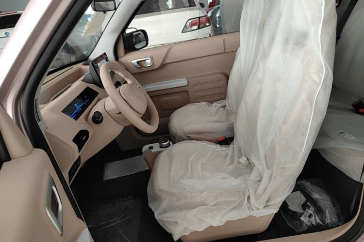 Used Geely Galaxy Panda 2024 Panda Mini 200km Endurance Bear Left Front Seat
