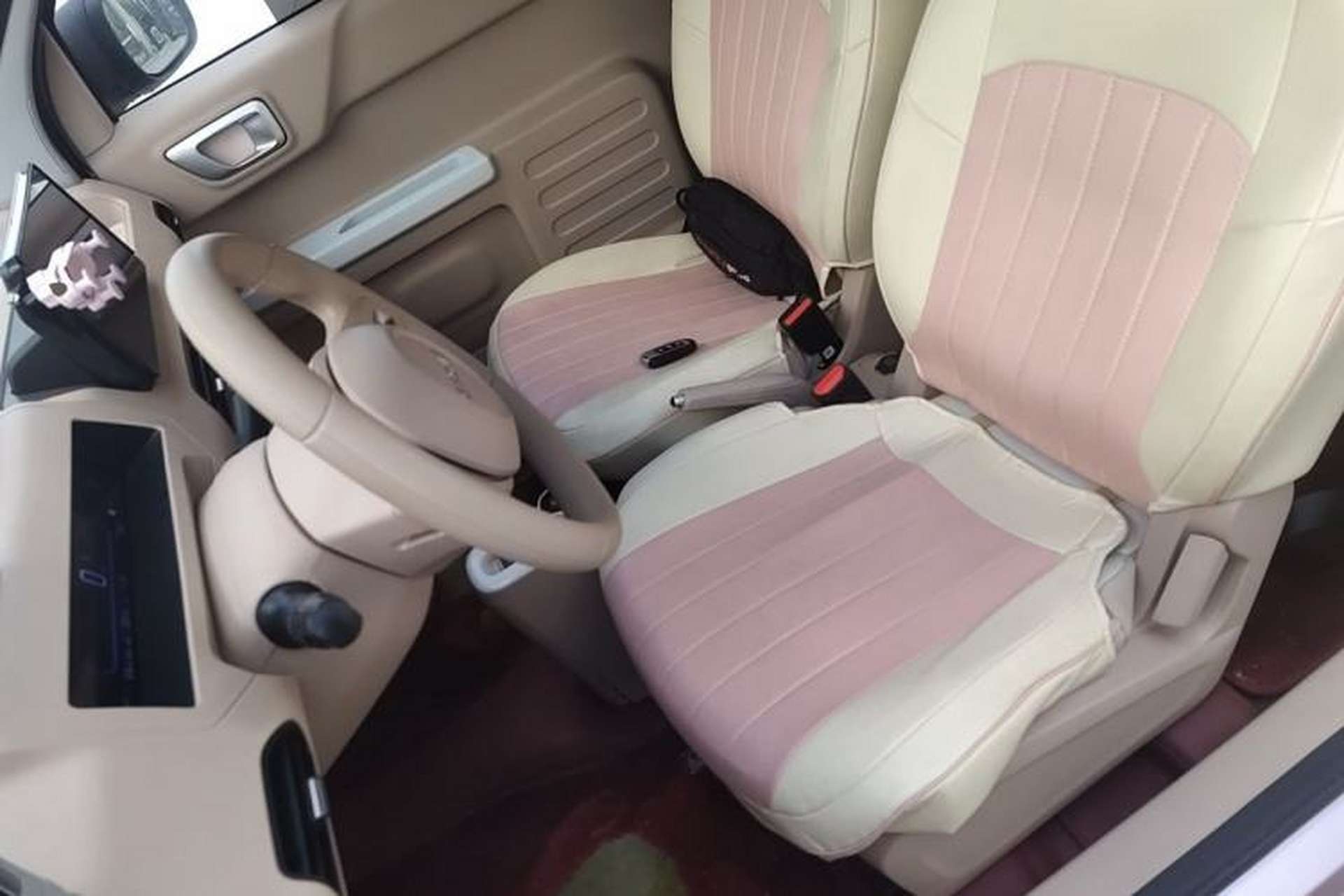 Used Geely Galaxy Panda 2024 Panda Mini 200km Endurance Bear Left Front Seat