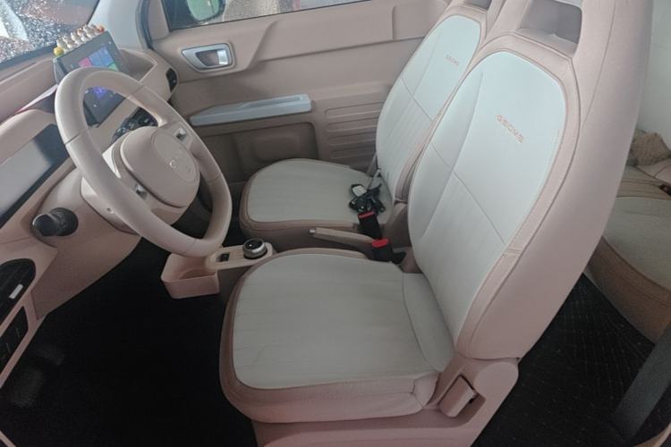 Used Geely Galaxy Panda 2024 Panda Mini 200km Endurance Bear Left Front Seat