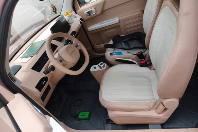 Used Geely Galaxy Panda 2024 200km Panda Kart Left Front Seat