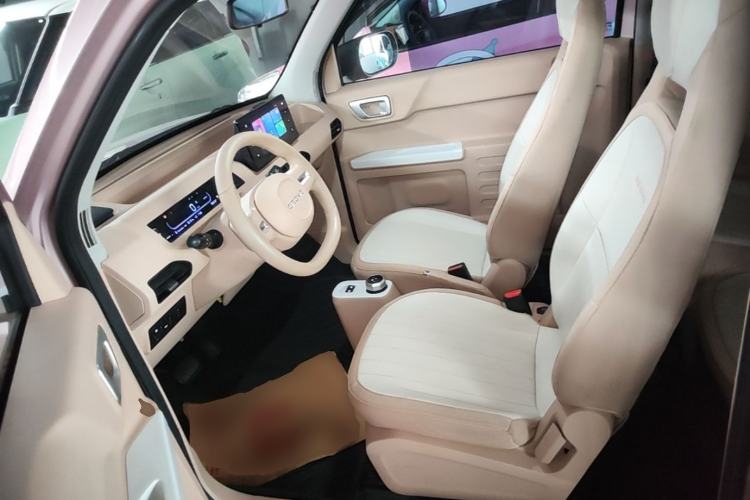 Used Geely Galaxy Panda 2024 Panda Mini 200km Endurance Bear Left Front Seat