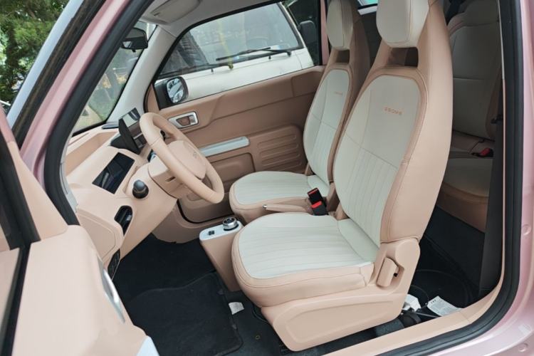 Used Geely Galaxy Panda 2024 Panda Mini 200km Endurance Bear Left Front Seat