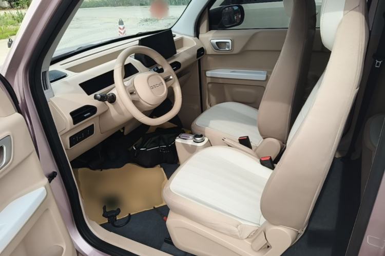 Used Geely Galaxy Panda 2024 Panda Mini 200km Endurance Bear Left Front Seat