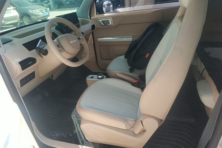 Used Geely Galaxy Panda 2024 Panda Mini 200km Endurance Bear Left Front Seat