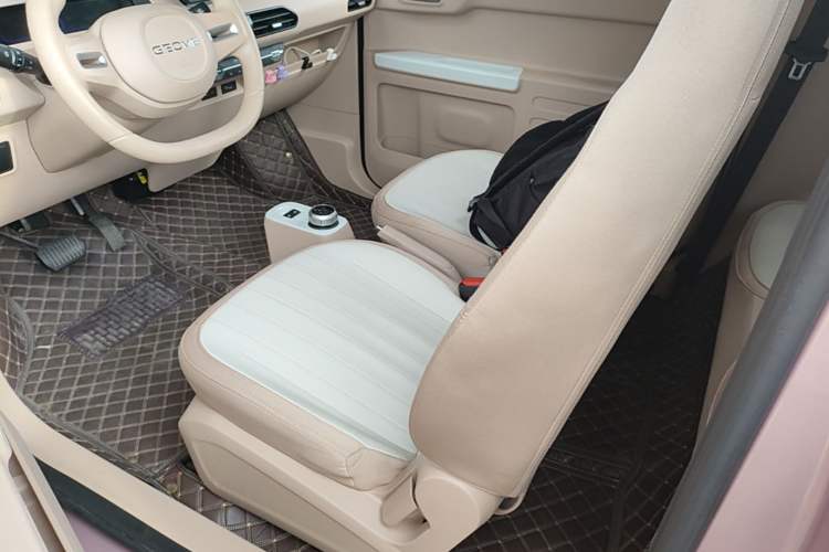 Used Geely Galaxy Panda 2024 Panda Mini 200km Longteng PRO Edition Left Front Seat