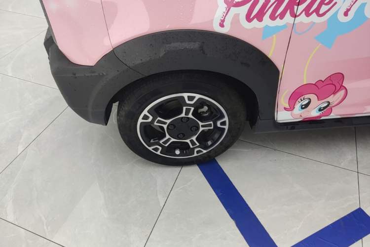 Used Geely Galaxy Panda 2024 200km Panda Rider Left Front Wheel Hub