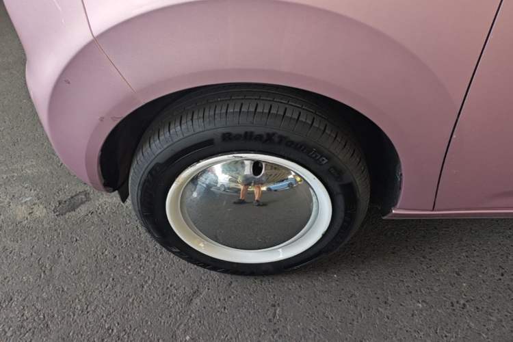 Used Geely Galaxy Panda 2024 Panda Mini 200km Endurance Bear Left Front Wheel Hub