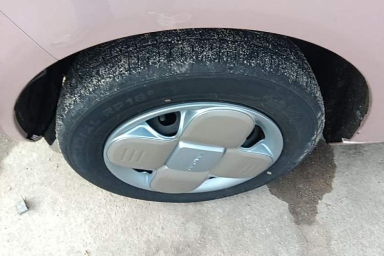 Used Geely Galaxy Panda 2024 Panda Mini 200km Endurance Bear Left Front Wheel Hub