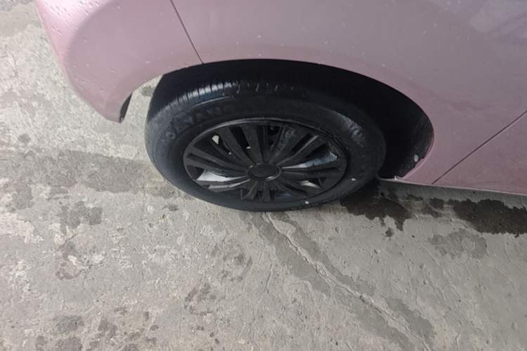 Used Geely Galaxy Panda 2024 Panda Mini 200km Endurance Bear Left Front Wheel Hub