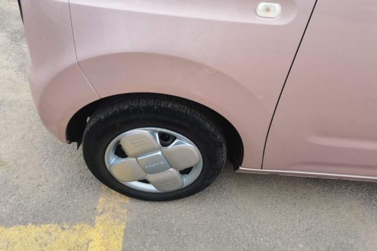 Used Geely Galaxy Panda 2024 Panda Mini 200km Endurance Bear Left Front Wheel Hub