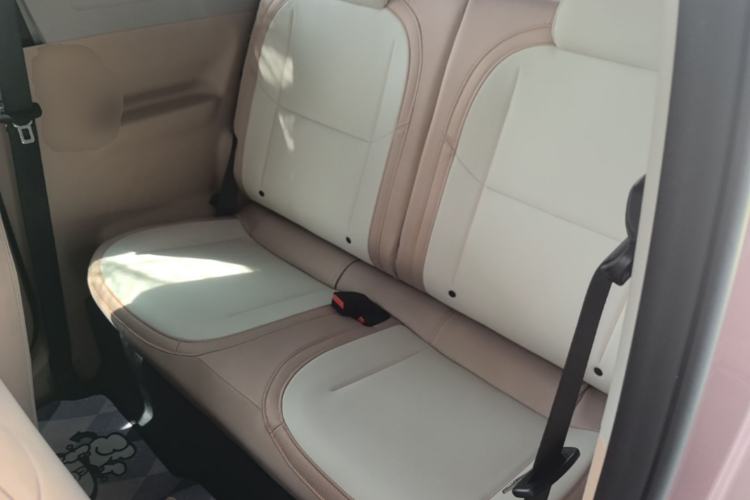 Used Geely Galaxy Panda 2024 Panda Mini 200km Dragon Edition Left Rear Seat