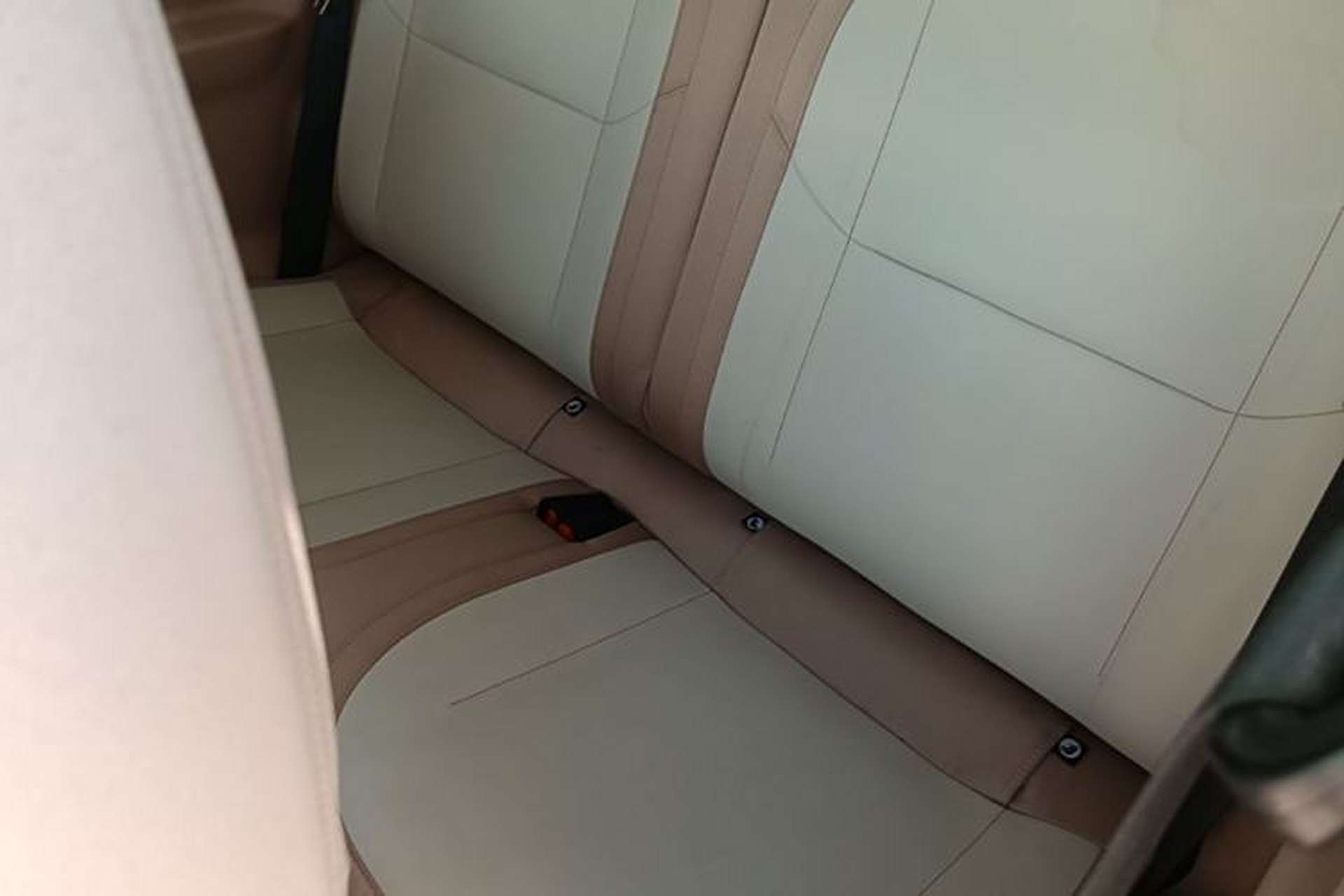 Used Geely Galaxy Panda 2024 Panda Mini 200km Endurance Bear Left Rear Seat