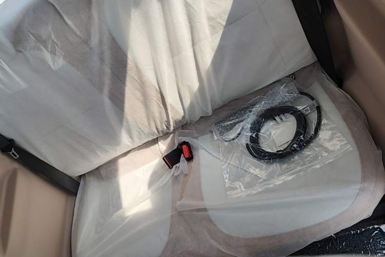 Used Geely Galaxy Panda 2024 Panda Mini 200km Endurance Bear Left Rear Seat