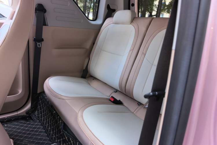 Used Geely Galaxy Panda 2024 Panda Mini 200km Endurance Bear Left Rear Seat