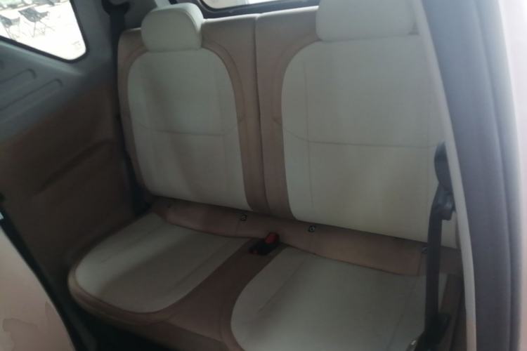Used Geely Galaxy Panda 2024 Panda Mini 200km Endurance Bear Left Rear Seat