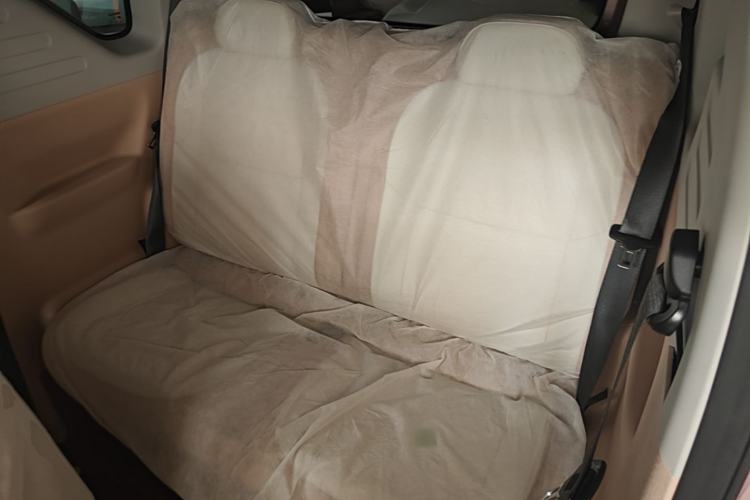 Used Geely Galaxy Panda 2024 Panda Mini 200km Endurance Bear Left Rear Seat