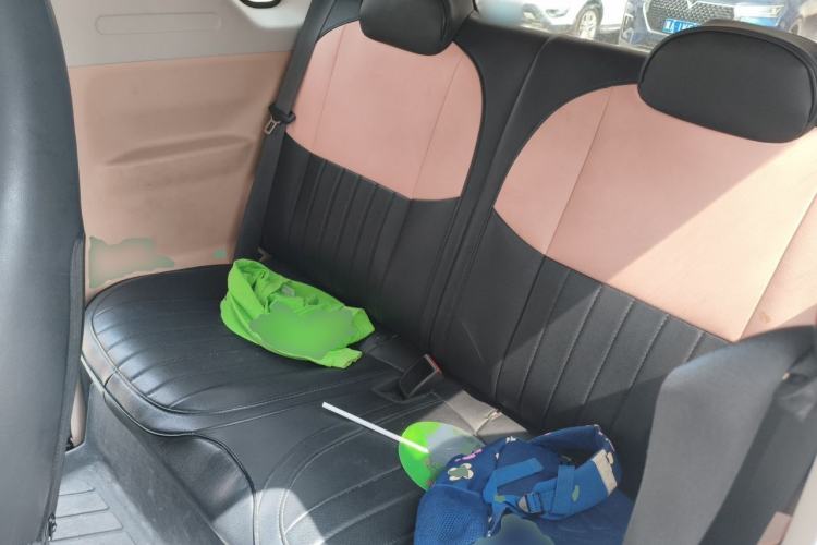 Used Geely Galaxy Panda 2024 Panda Mini 200km Endurance Bear Left Rear Seat