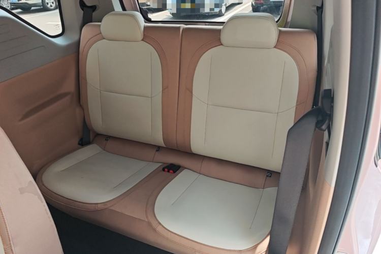 Used Geely Galaxy Panda 2024 Panda Mini 200km Endurance Bear Left Rear Seat