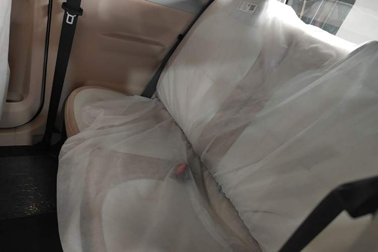 Used Geely Galaxy Panda 2024 Panda Mini 200km Endurance Bear Left Rear Seat