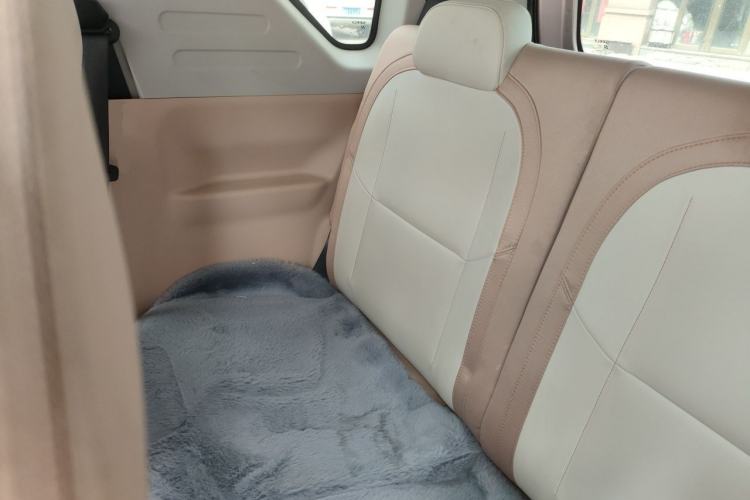 Used Geely Galaxy Panda 2024 Panda Mini 200km Endurance Bear Left Rear Seat