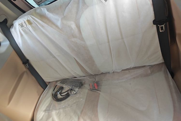 Used Geely Galaxy Panda 2024 Panda Mini 200km Endurance Bear Left Rear Seat