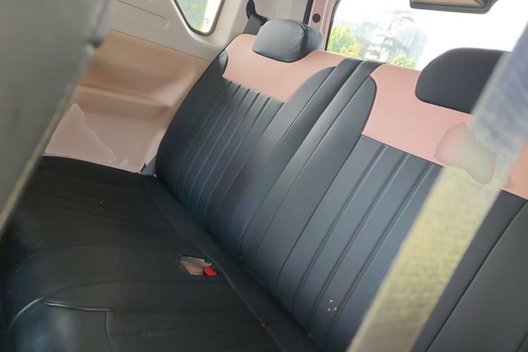 Used Geely Galaxy Panda 2024 Panda Mini 200km Endurance Bear Left Rear Seat