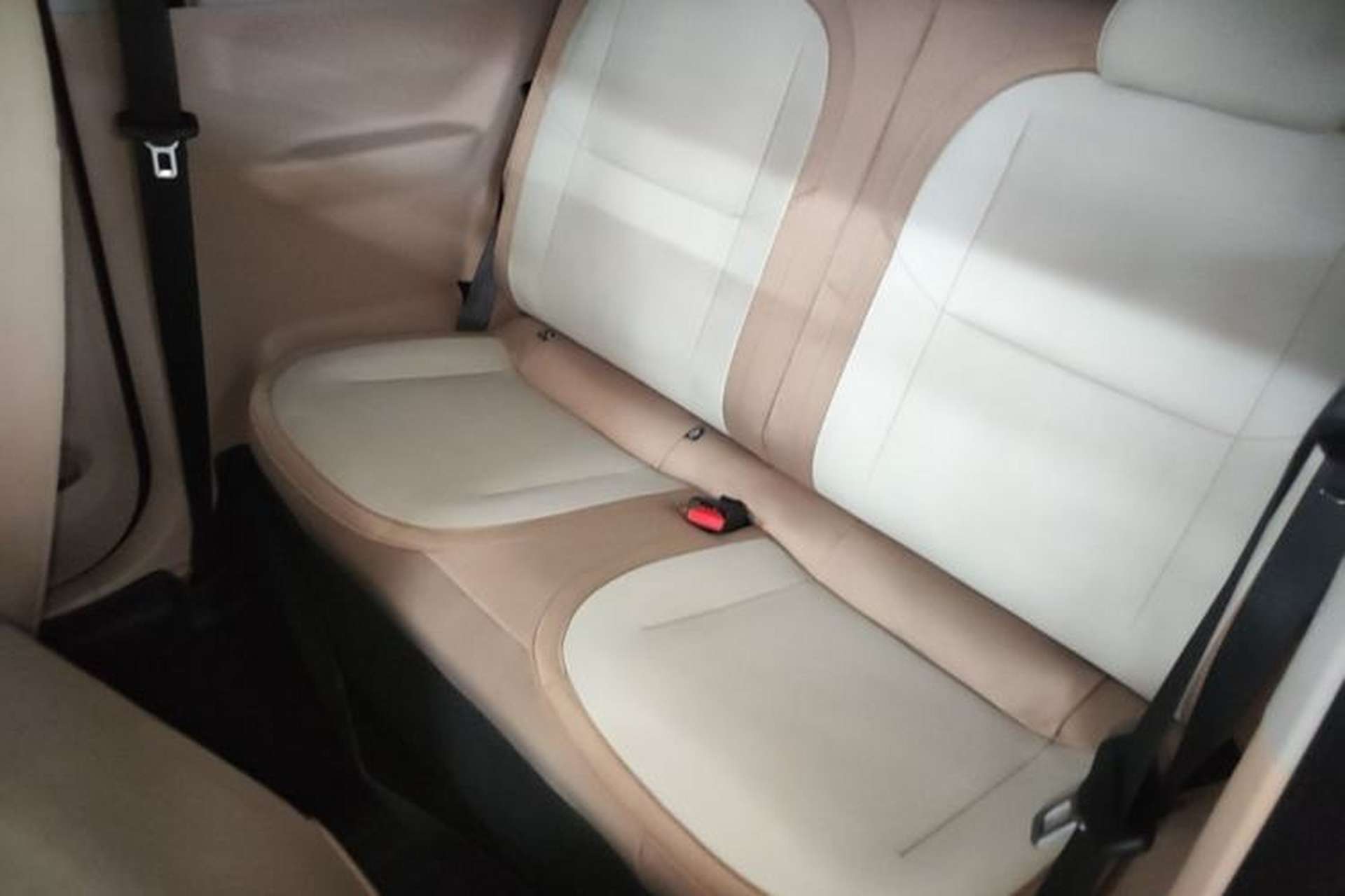 Used Geely Galaxy Panda 2024 Panda Mini 200km Endurance Bear Left Rear Seat