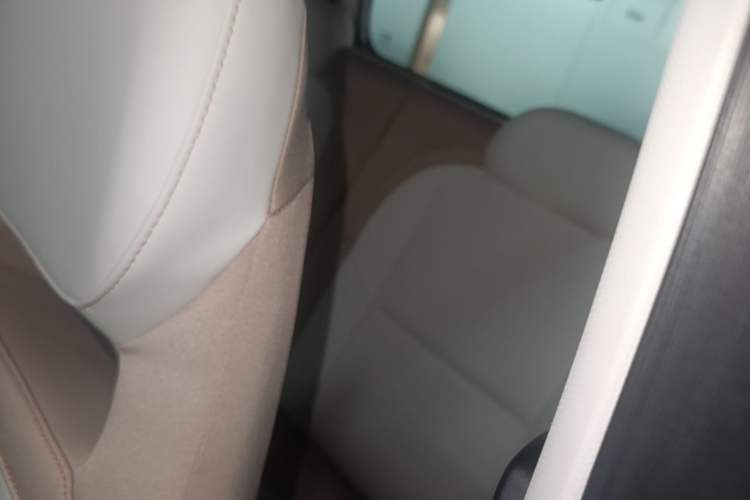 Used Geely Galaxy Panda 2024 Panda Mini 200km Endurance Bear Left Rear Seat