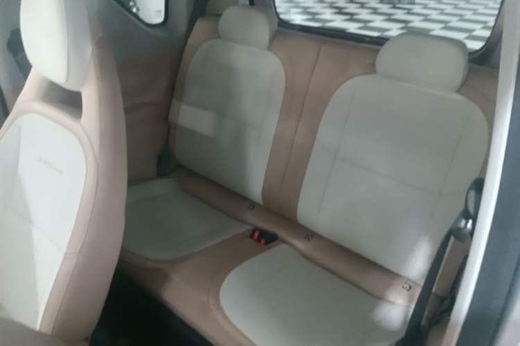 Used Geely Galaxy Panda 2024 Panda Mini 200km Endurance Bear Left Rear Seat