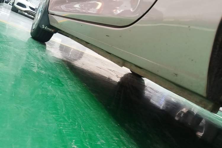 Used Geely Galaxy Panda 2024 Panda Mini 200km Endurance Bear Left Side Sill
