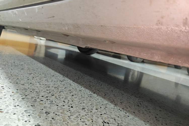 Used Geely Galaxy Panda 2024 Panda Mini 200km Endurance Bear Left Side Sill
