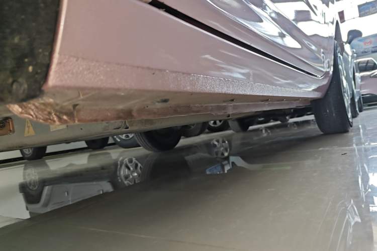 Used Geely Galaxy Panda 2024 Panda Mini 200km Longteng PRO Edition Left Side Sill