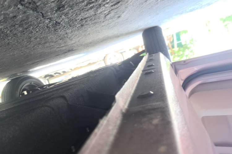 Used Geely Galaxy Panda 2024 Panda Mini 200km Dragon Edition Left Side Sill