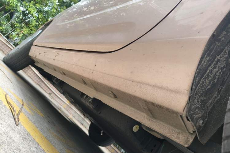 Used Geely Galaxy Panda 2024 Panda Mini 200km Endurance Bear Left Side Sill