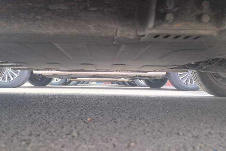 Used Geely Galaxy Panda 2024 Panda Mini 200km Endurance Bear Left Side Sill
