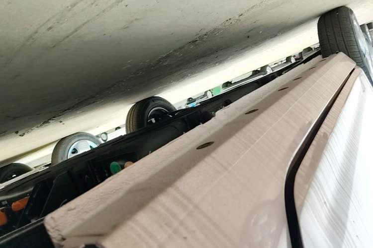 Used Geely Galaxy Panda 2024 Panda Mini 200km Endurance Bear Left Side Sill