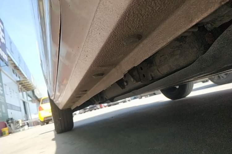 Used Geely Galaxy Panda 2024 Panda Mini 200km Endurance Bear Left Side Sill