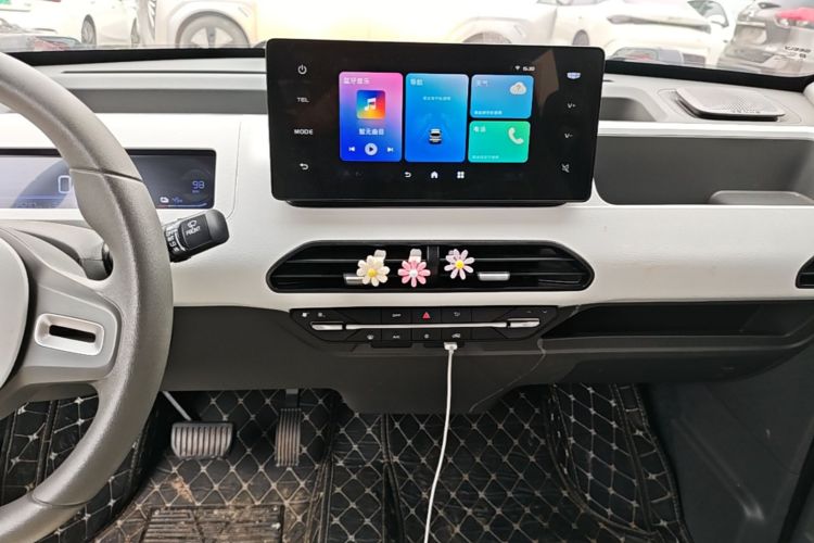 Used Geely Galaxy Panda 2024 200km Panda Rider Audio And AC Panel