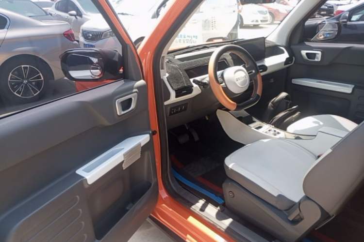 Used Geely Galaxy Panda 2024 200km Panda Rider Driver Seat