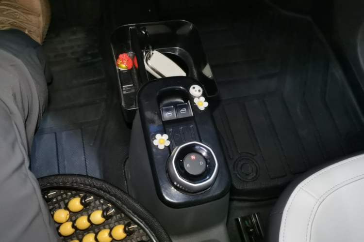 Used Geely Galaxy Panda 2024 200km Panda Rider Gear Lever