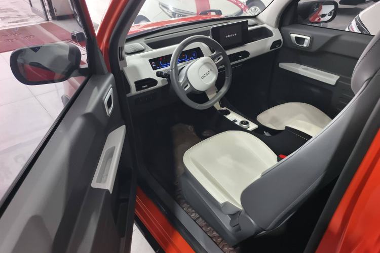 Used Geely Galaxy Panda 2024 200km Panda Rider Interior 2