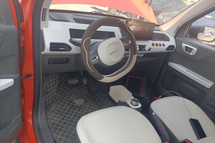 Used Geely Galaxy Panda 2024 200km Panda Rider Interior 4