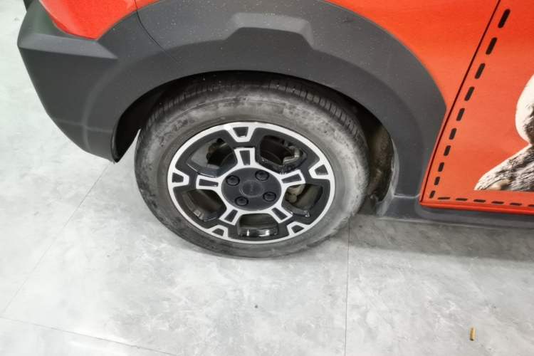 Used Geely Galaxy Panda 2024 200km Panda Rider Left Front Wheel Hub