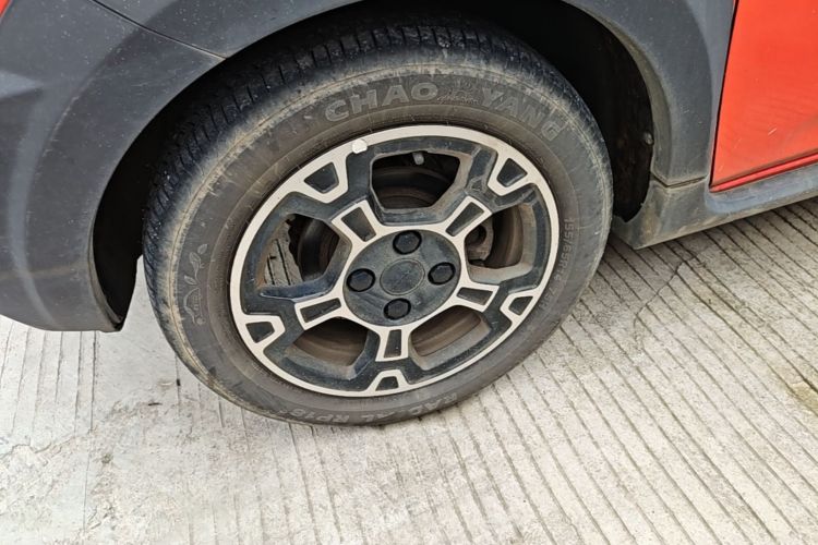 Used Geely Galaxy Panda 2024 200km Panda Rider Left Front Wheel Hub